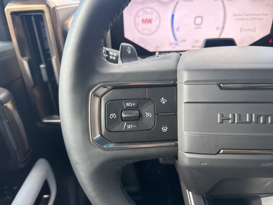 2024 GMC Hummer EV - Image 18 of 21