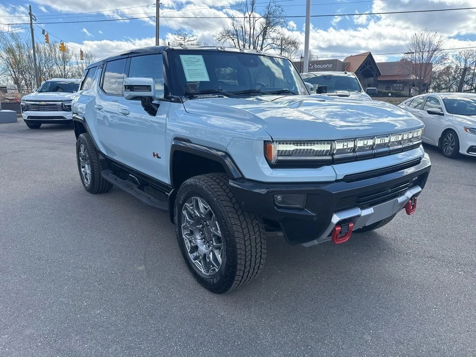2024 GMC Hummer EV - Image 7 of 21