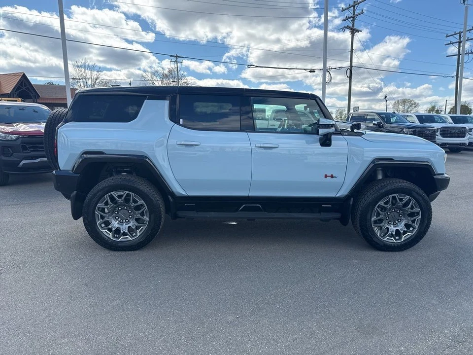 2024 GMC Hummer EV - Image 6 of 21