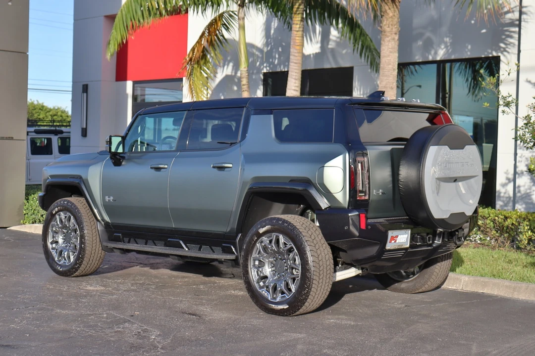 2024 GMC Hummer EV - Image 26 of 31