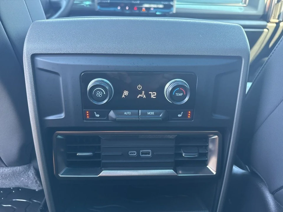 2024 GMC Hummer EV - Image 14 of 21