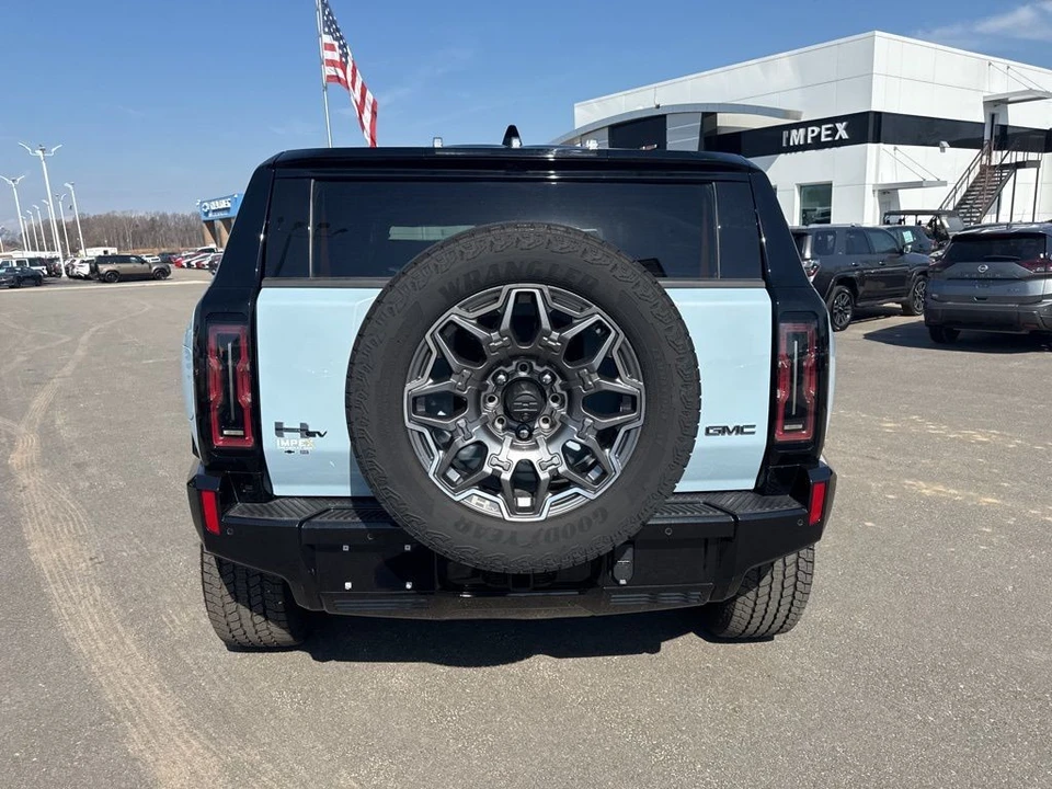 2024 GMC Hummer EV - Image 4 of 21