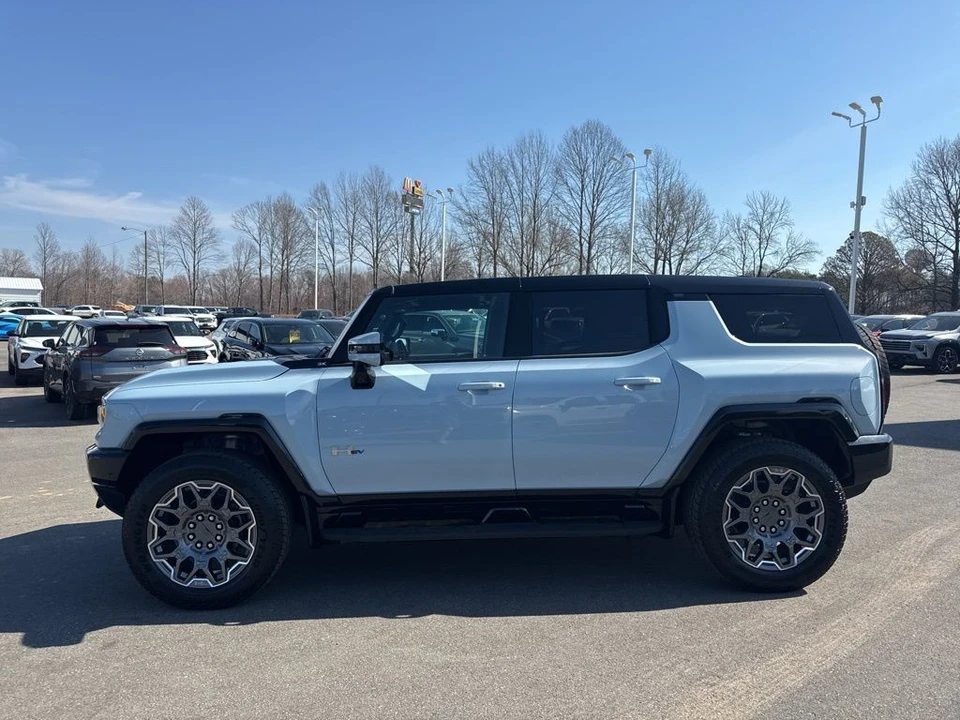 2024 GMC Hummer EV - Image 2 of 12