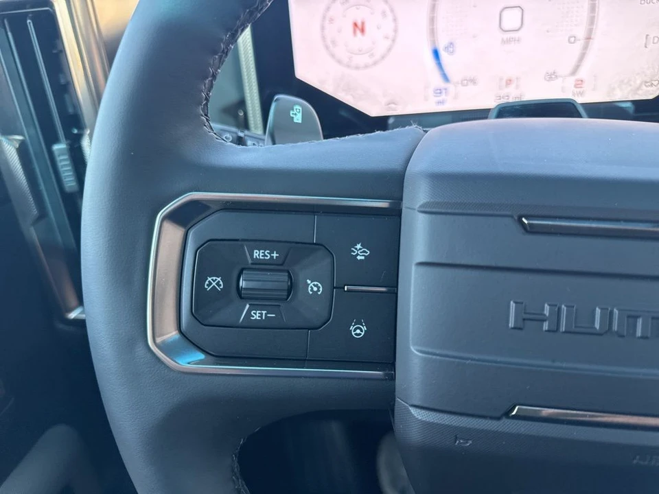 2024 GMC Hummer EV - Image 17 of 21