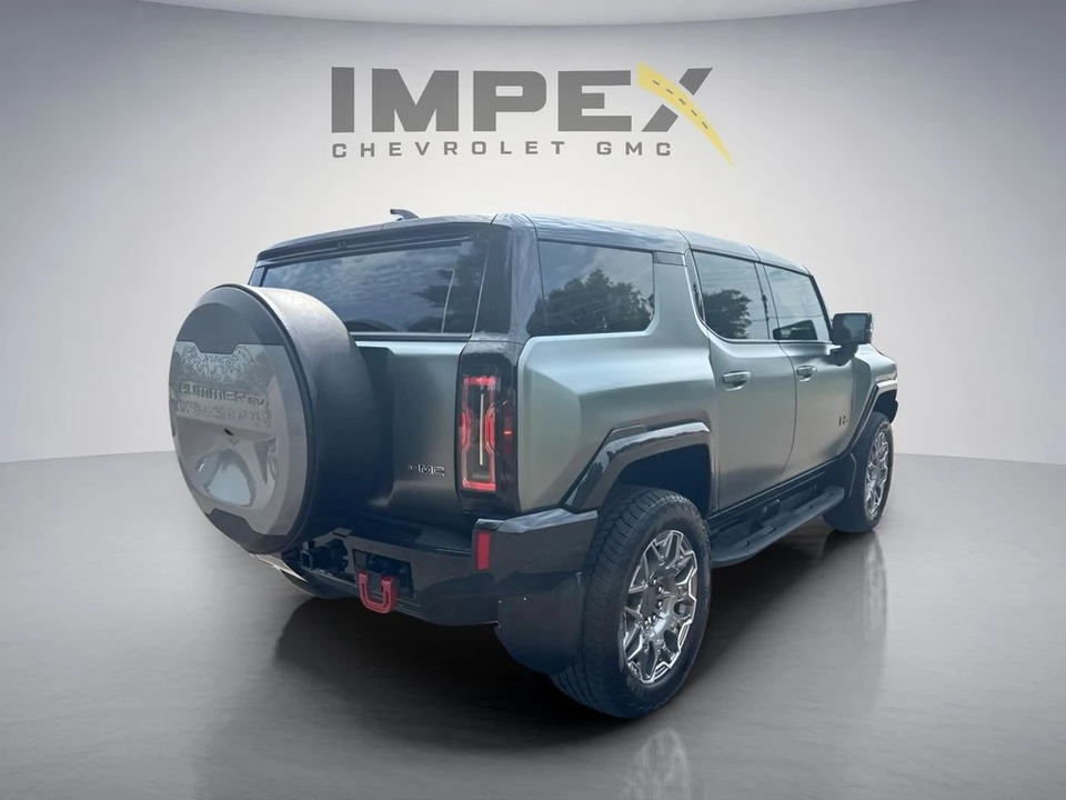 2024 GMC Hummer EV - Image 6 of 31