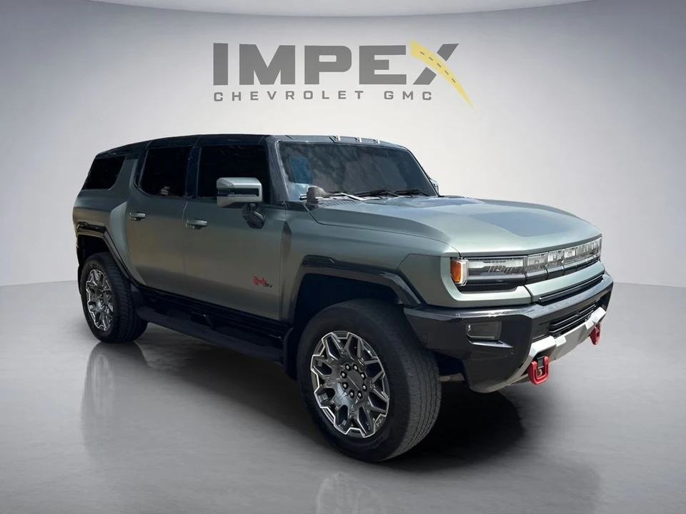 2024 GMC Hummer EV - Image 8 of 31