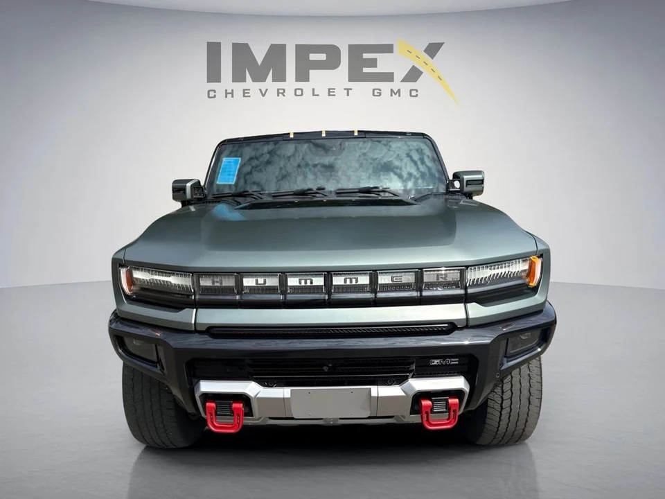 2024 GMC Hummer EV - Image 9 of 31