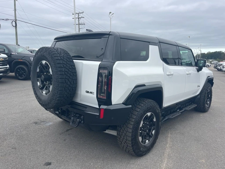 2024 GMC Hummer EV - Image 5 of 21