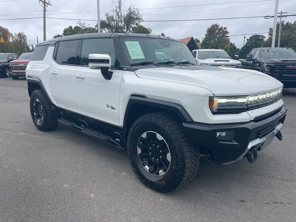 2024 GMC Hummer EV - Image 7 of 21