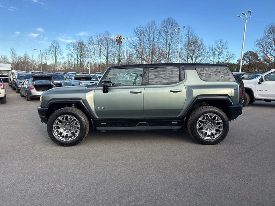 2024 GMC Hummer EV - Image 2 of 12