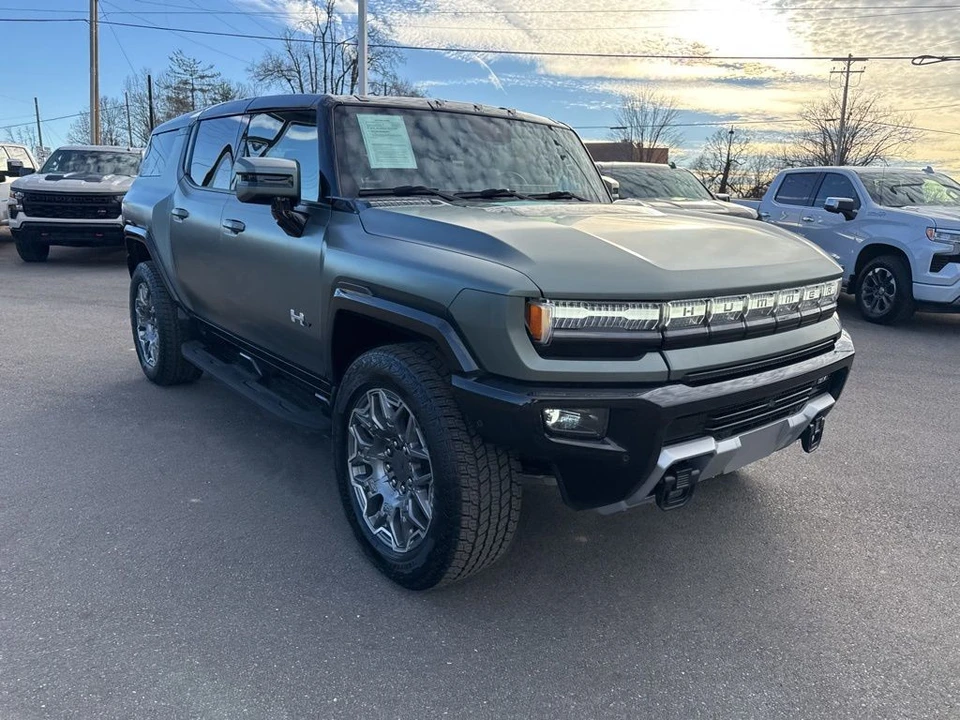 2024 GMC Hummer EV - Image 7 of 12
