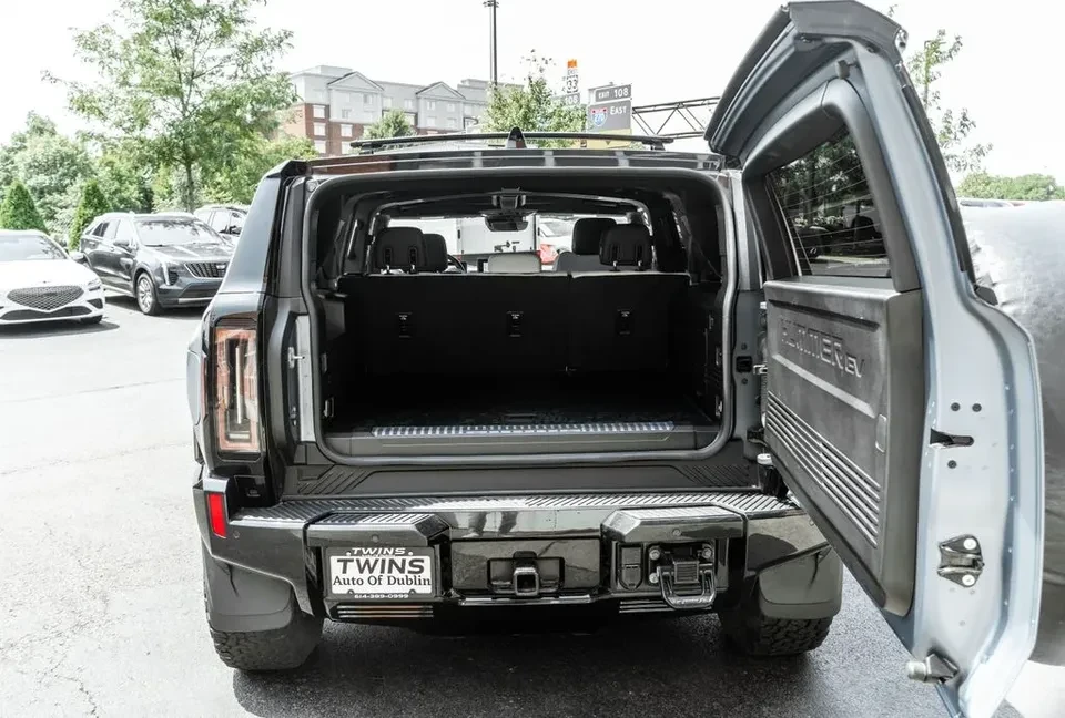 2024 GMC Hummer EV - Image 15 of 20