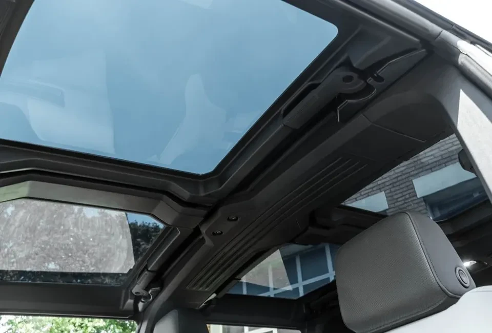 2024 GMC Hummer EV - Image 9 of 20