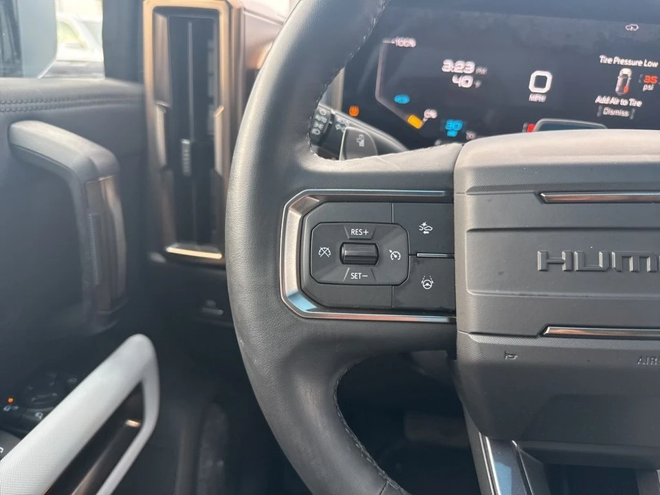 2024 GMC Hummer EV - Image 17 of 21