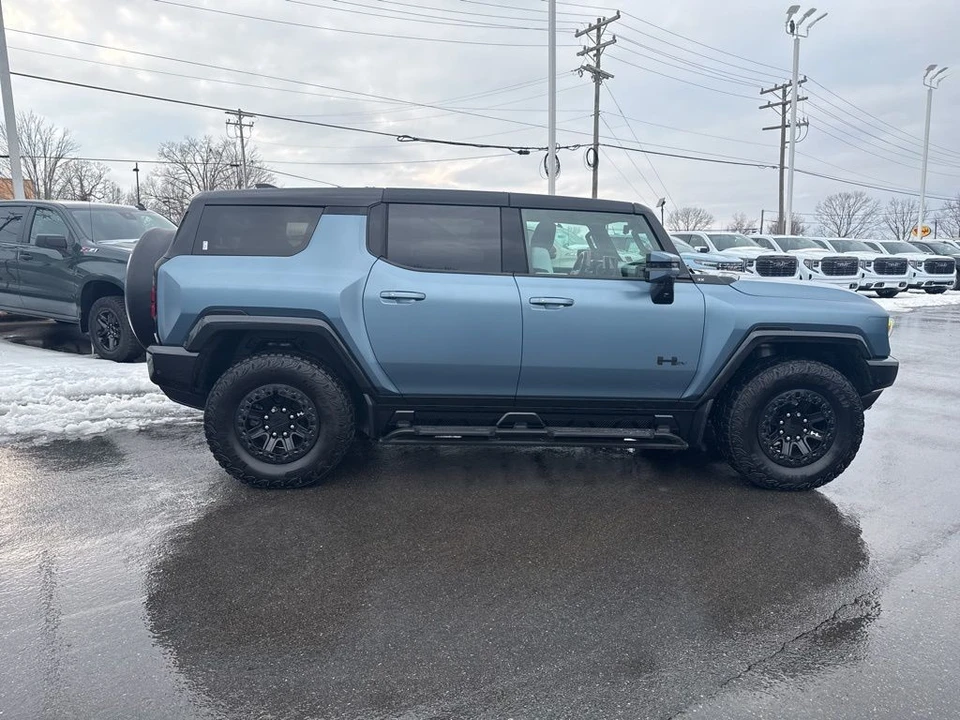 2024 GMC Hummer EV - Image 6 of 21
