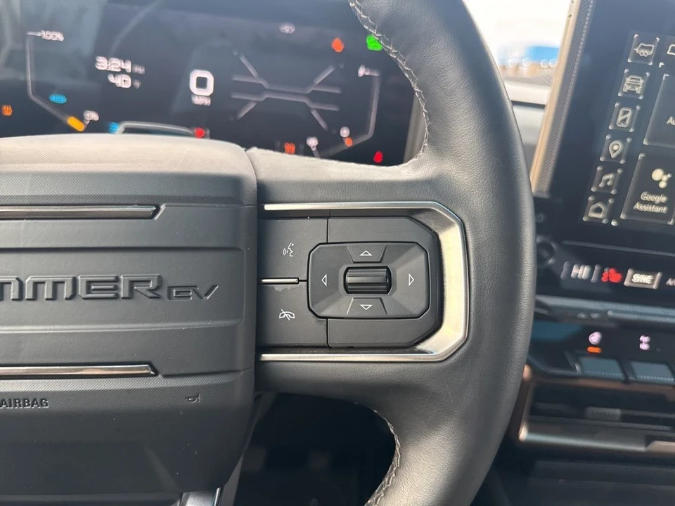 2024 GMC Hummer EV - Image 18 of 21