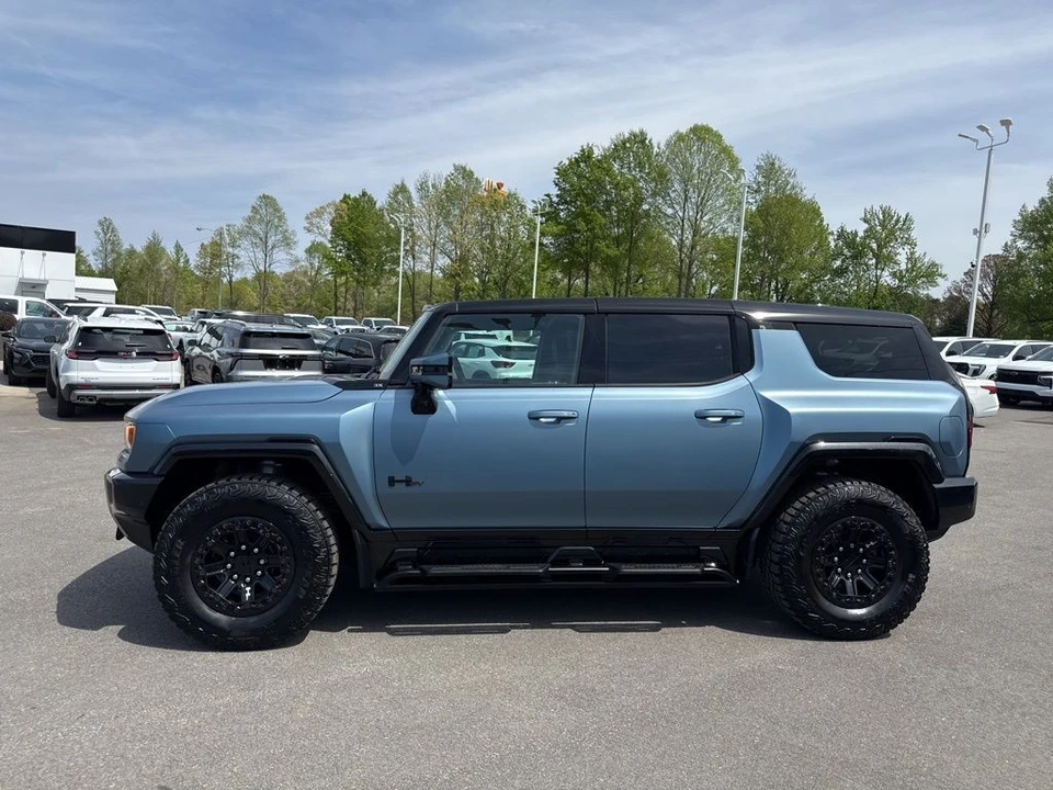 2024 GMC Hummer EV - Image 2 of 21