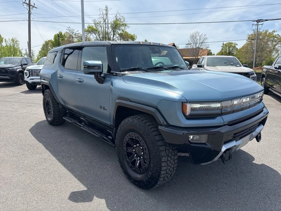 2024 GMC Hummer EV - Image 7 of 21