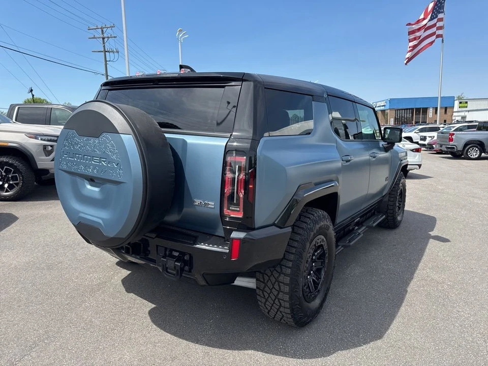 2024 GMC Hummer EV - Image 5 of 21