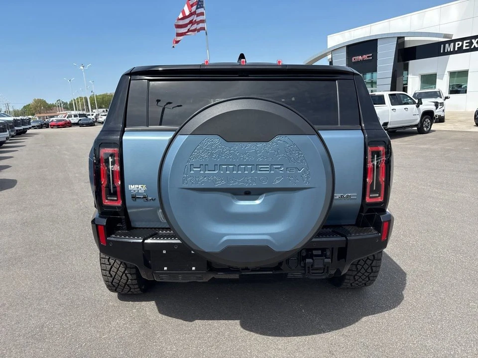 2024 GMC Hummer EV - Image 4 of 21
