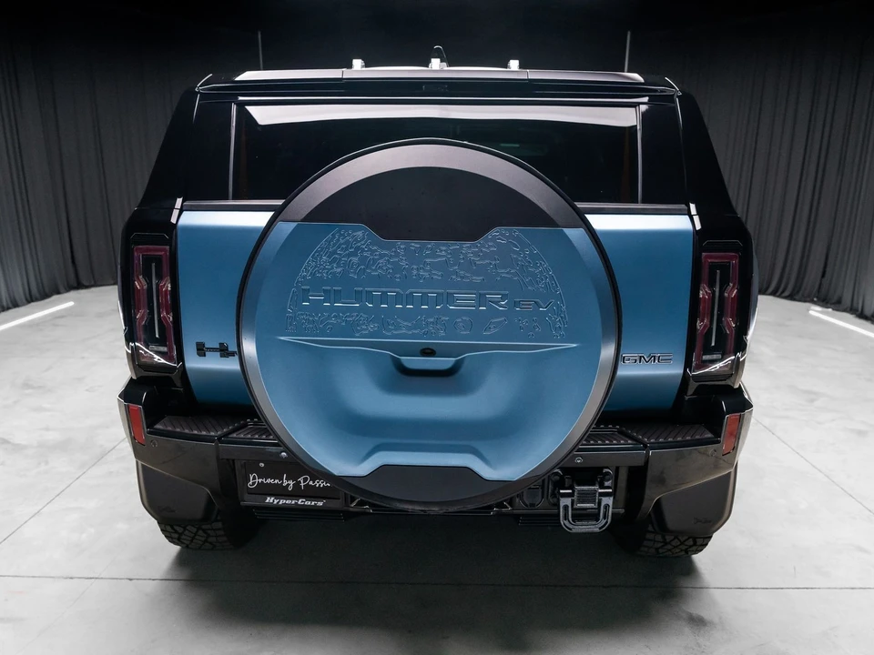 2024 GMC Hummer EV - Image 14 of 21