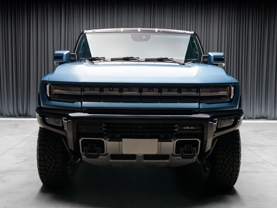 2024 GMC Hummer EV - Image 19 of 21
