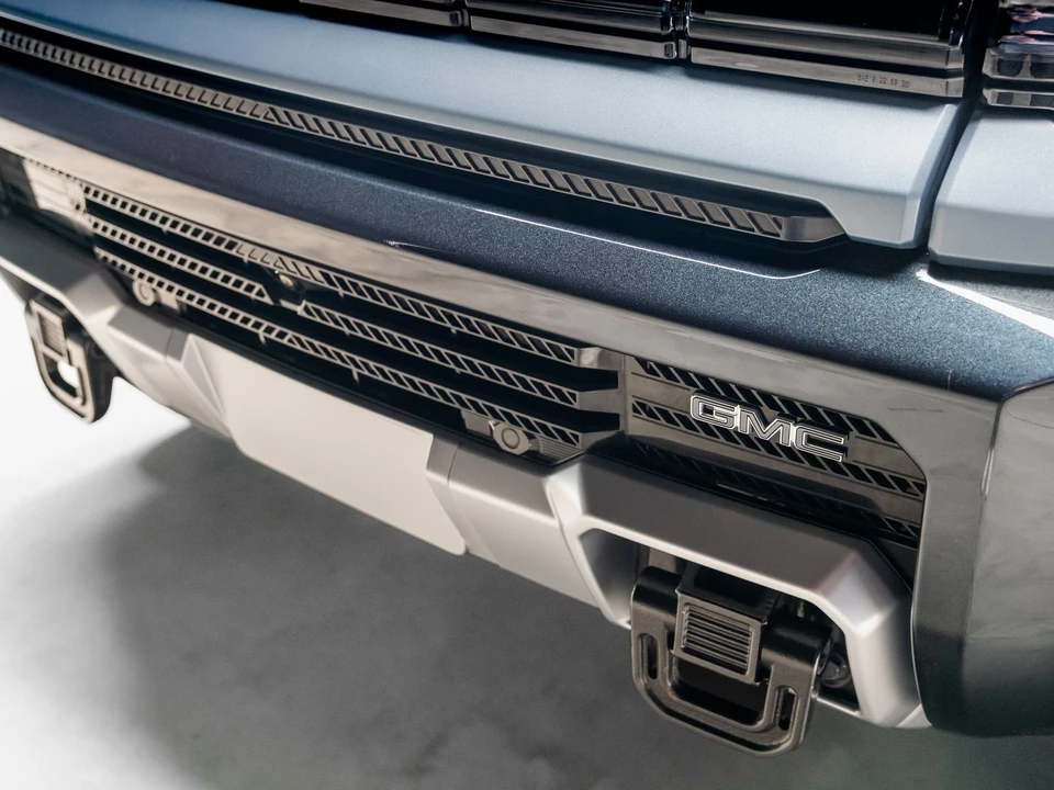 2024 GMC Hummer EV - Image 21 of 21