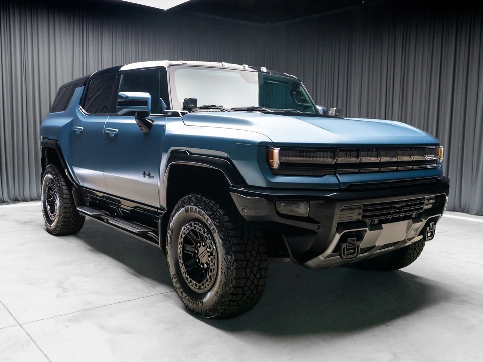 2024 GMC Hummer EV - Image 2 of 21