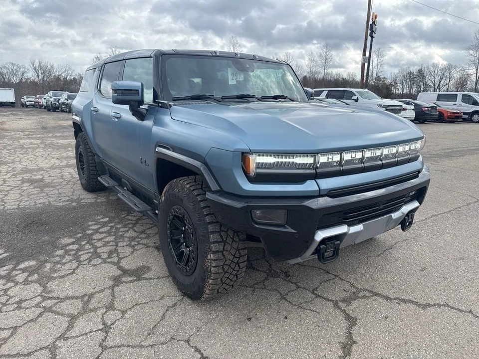 2024 GMC Hummer EV - Image 4 of 7