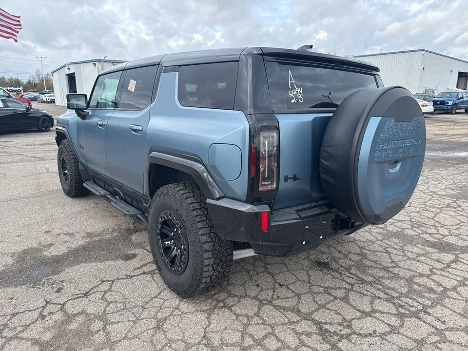 2024 GMC Hummer EV - Image 2 of 7