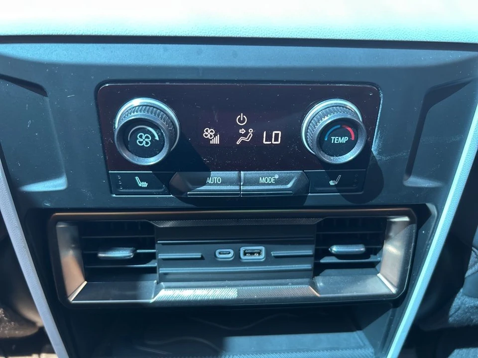 2024 GMC Hummer EV - Image 13 of 21