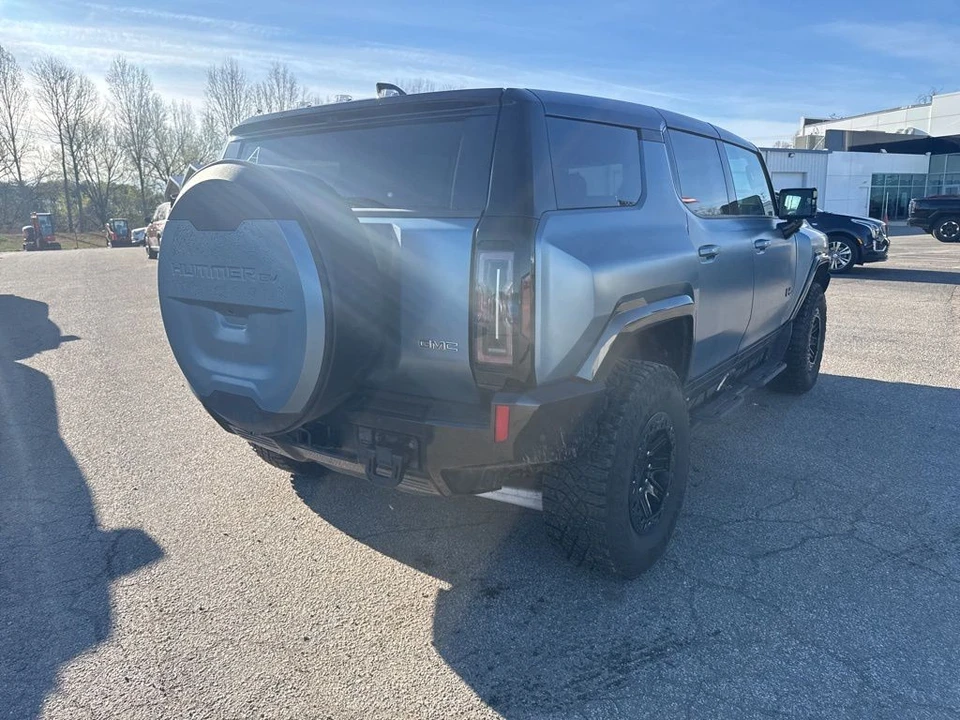 2024 GMC Hummer EV - Image 3 of 7