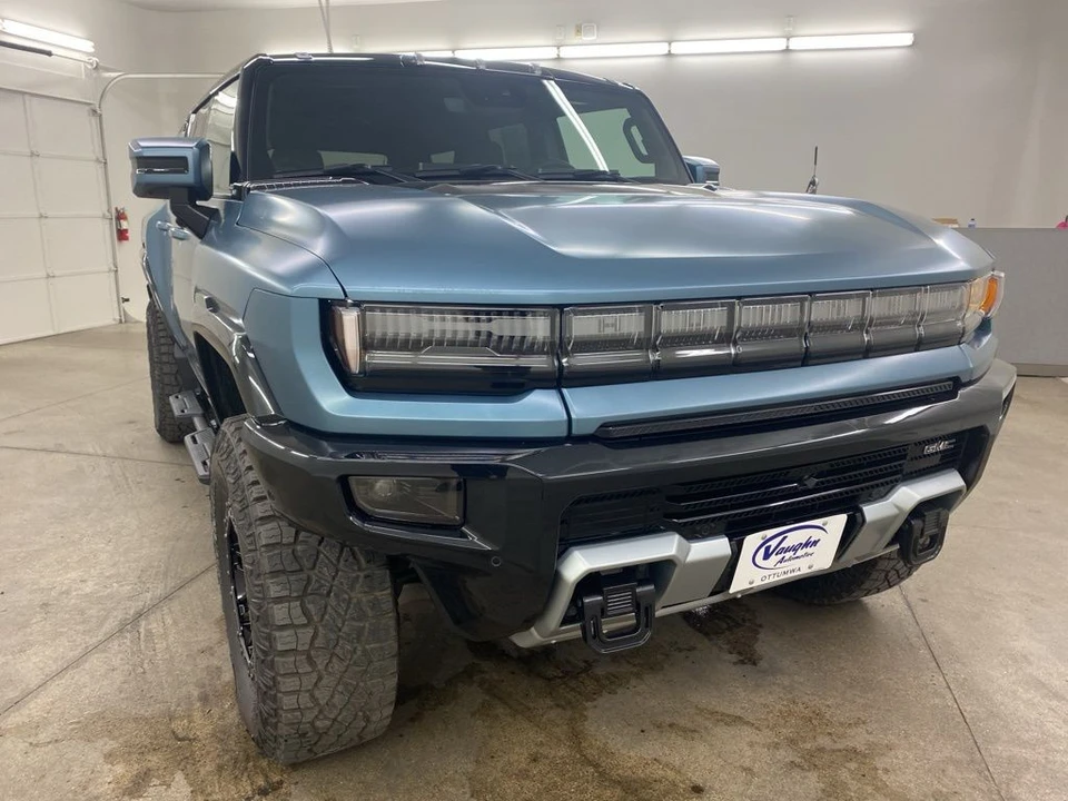 2024 GMC Hummer EV - Image 2 of 12