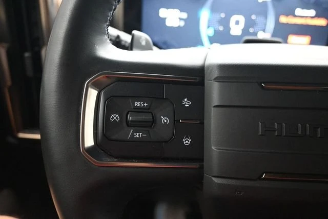 2024 GMC Hummer EV - Image 12 of 20