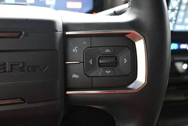 2024 GMC Hummer EV - Image 11 of 20