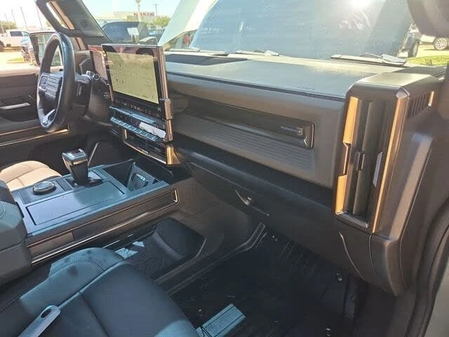2024 GMC Hummer EV - Image 19 of 20