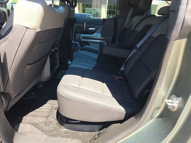 2024 GMC Hummer EV - Image 15 of 20