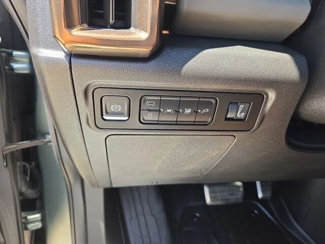 2024 GMC Hummer EV - Image 11 of 20