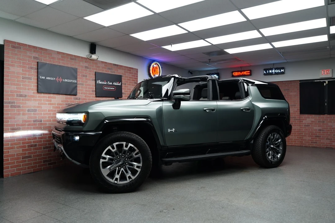 2024 GMC Hummer EV - Image 2 of 21