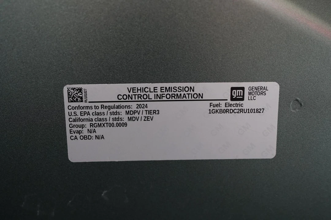 2024 GMC Hummer EV - Image 29 of 31