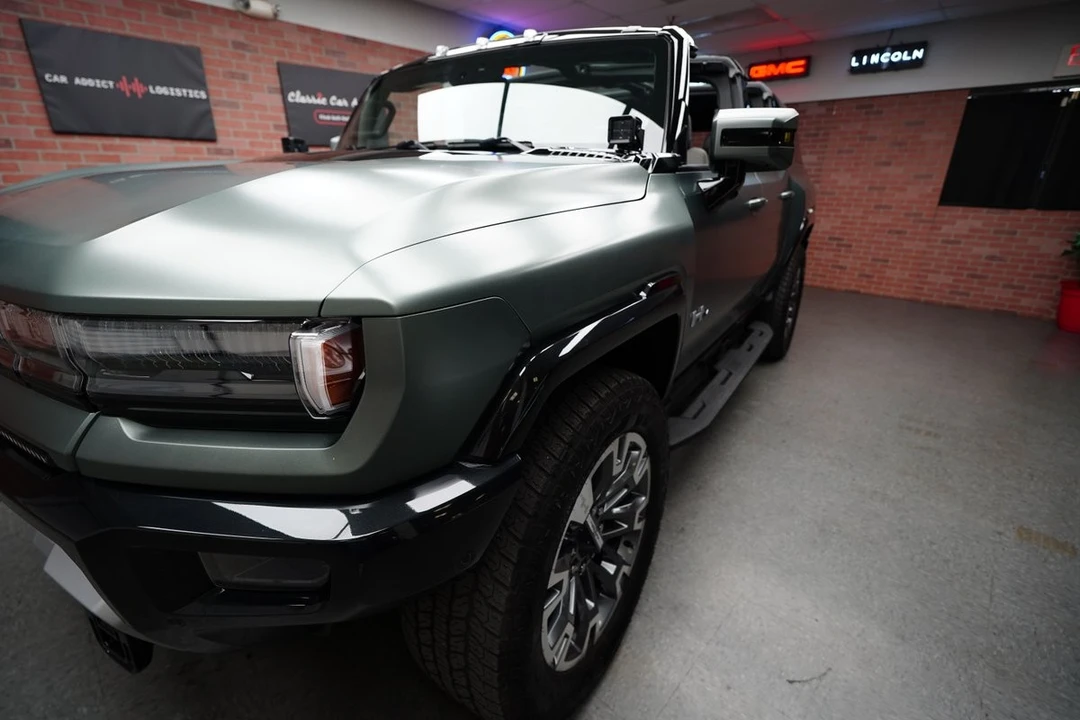 2024 GMC Hummer EV - Image 31 of 31