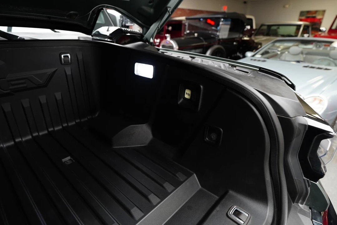 2024 GMC Hummer EV - Image 22 of 31