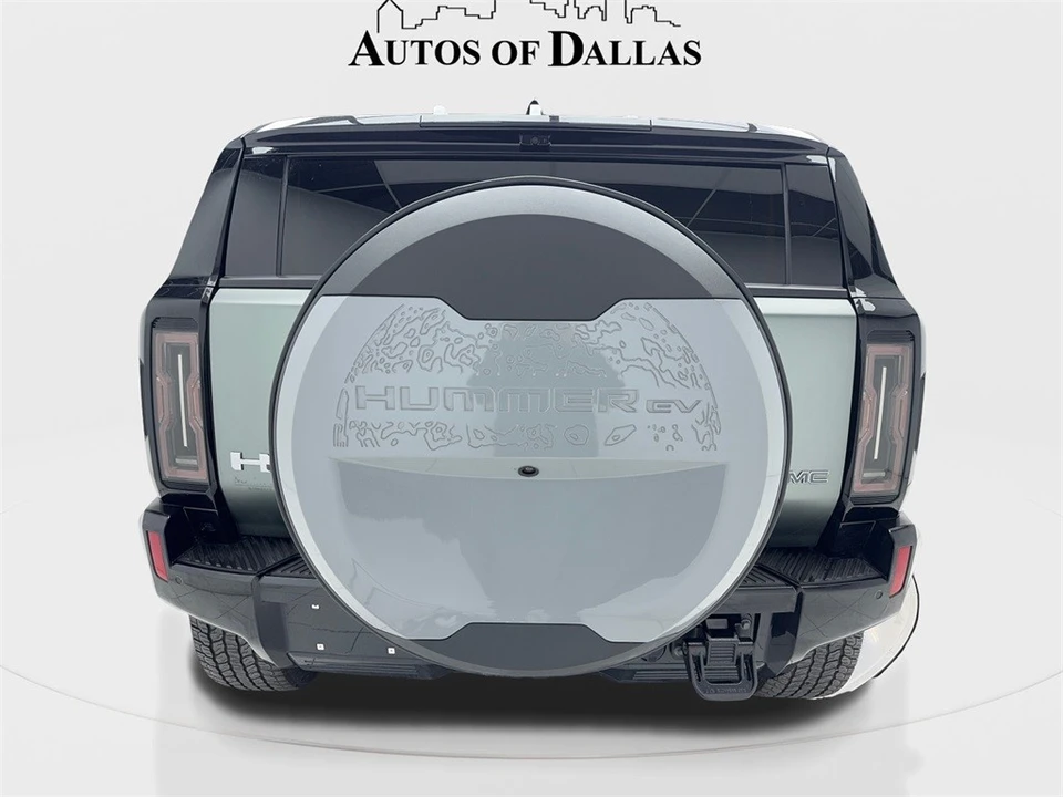 2024 GMC Hummer EV - Image 11 of 12
