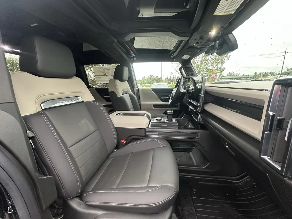 2024 GMC Hummer EV - Image 4 of 6