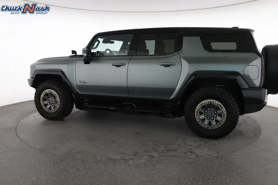 2024 GMC Hummer EV - Image 6 of 20