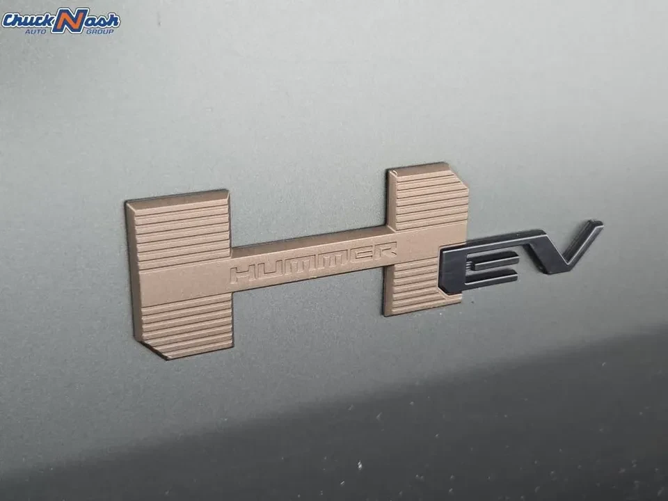 2024 GMC Hummer EV - Image 20 of 20