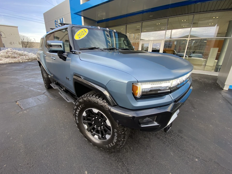 2024 GMC Hummer EV - Image 3 of 31