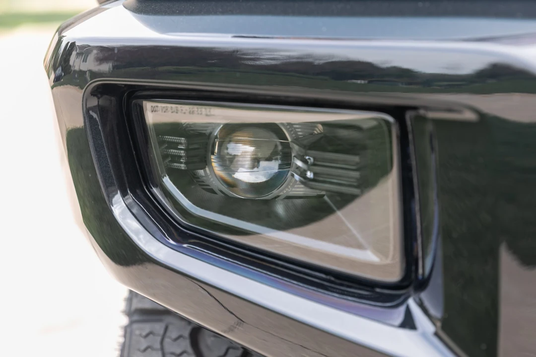 2024 GMC Hummer EV - Image 22 of 31