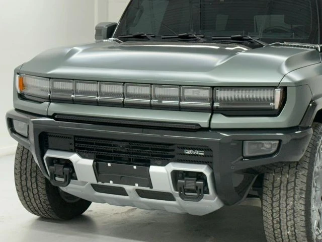 2024 GMC Hummer EV - Image 11 of 21
