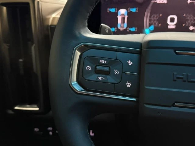 2024 GMC Hummer EV - Image 17 of 21